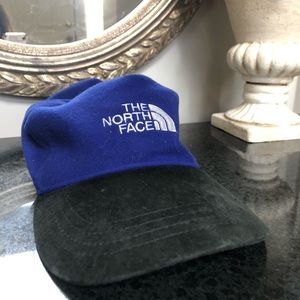 Vintage North Face Hat with ear muffs